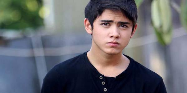 Satu Alasan Kamu Harus Nonton Ganteng-Ganteng Serigala: Aliando Syarief!