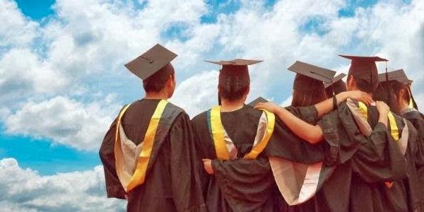 Setelah Menerima Ijazah Wisuda, Inilah Perasaanmu yang Sebenarnya!