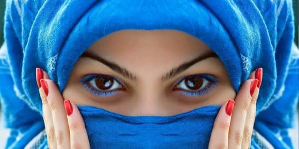 Tampil Cantik dengan Hijab? Cukup Ikuti 4 Langkah Simpel Ini!
