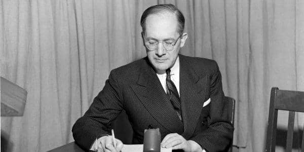 Seorang Bapak Bernama Kesuksesan Menitipkan Pesan Ini Untukmu, Kawan