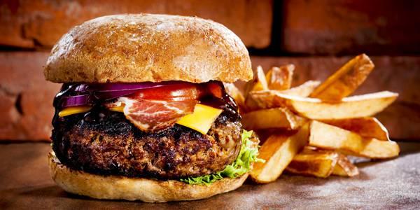 Ya Atau Tidak, Makanan-Makanan Ini Baik Dikonsumsi Sebelum Berhubungan Seks