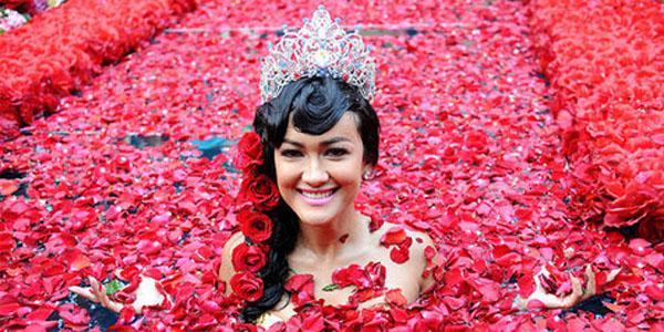 Celebrity Stalking: 13 Artis Kontroversial Indonesia yang Postingan Instagram-nya Ternyata Sama Kayak Postingan Kamu Biasanya
