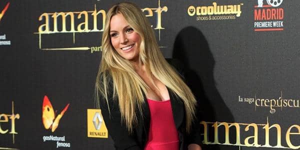 Ini Dia 15 Istri dan Kekasih Pemain Sepakbola yang Super Cantik dan Seksi Tahun 2015!