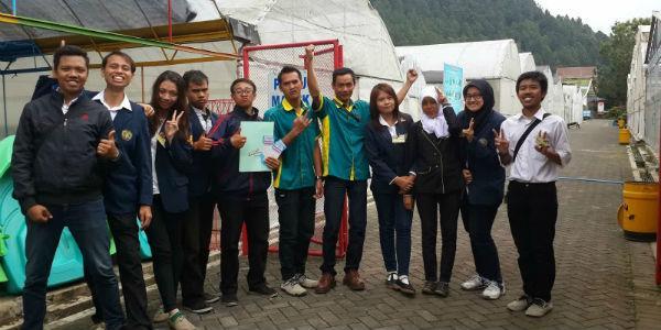 Cuma Kamu yang Mengalaminya: 10 Suka Duka Anak Magang Cewek di Antara Cowok-cowok