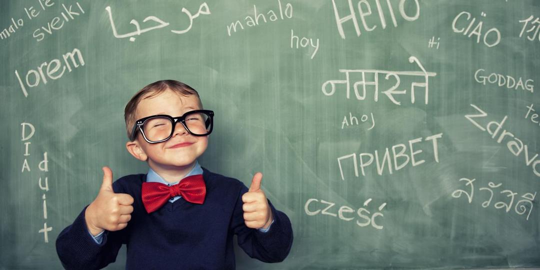 9 Alasan Ini Buktikan Kamu yang Menguasai Lebih dari 1 Bahasa adalah Pacar Ideal
