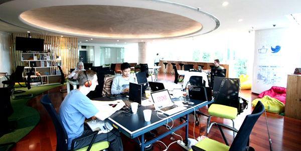 Kamu Para Freelancer, Nih 7 Alasan Kenapa Kamu Harus Mulai Mempertimbangkan Bekerja di Coworking Space!