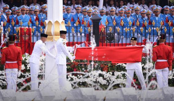 32 Foto Momen Peringatan Hari Kemerdekaan yang Menggetarkan Hati