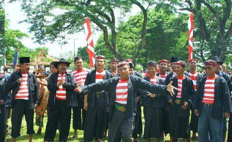 Sumber Gambar: zainudinamali.com