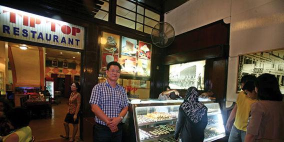 Untuk Jomblo Medan: Jangan Datangi Restoran Ini Sendirian!