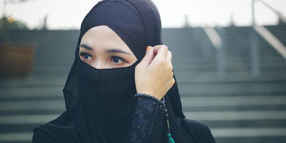 Hanya Orang Gak Enakkan yang Paham Lika-Liku Hidup Macam Ini