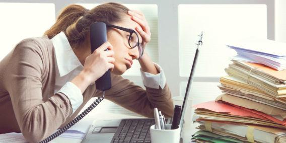 13 Tanda Kalau Kamu Kewalahan dan Stress di Tempat Kerja!