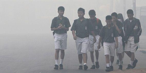 Kelompok Rentan dan Anak-anak Jadi Fokus Pemerintah dalam Penanganan Asap