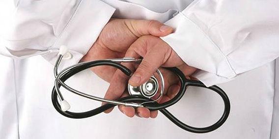 Apakah Pengorbanan Seorang Dokter di Pedalaman Setimpal dengan Sebuah Nyawa?