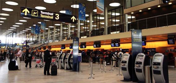 Bandara di Kopenhagen Denmark Dievakuasi