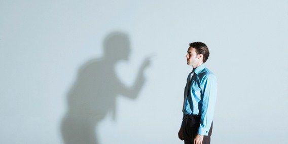 Mengkritik dan Menghujat Tidaklah Sama, 5 Hal Ini yang Menjadi Pembedanya