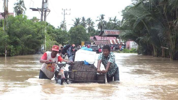 Aceh Barat Banjir, 7000 Warga Mengungsi