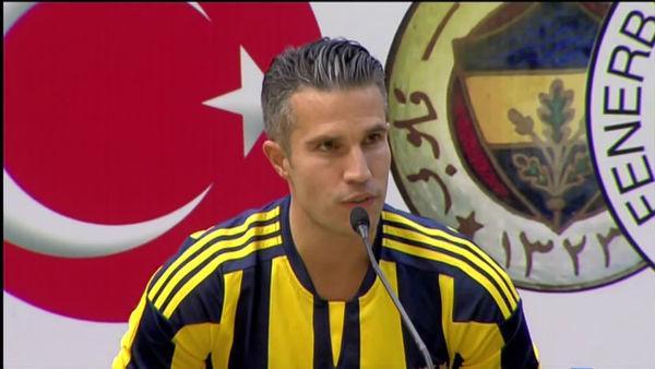 Van Persie Tolak Pinangan Barcelona dan Chelsea