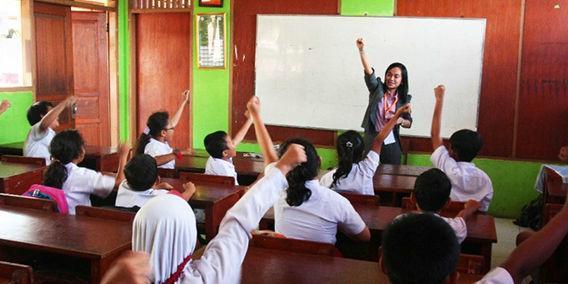 Seorang Guru Tak Butuh Ucapan di Media Sosial, Tapi Kesuksesan Kita Sebagai Manusia Terpelajar