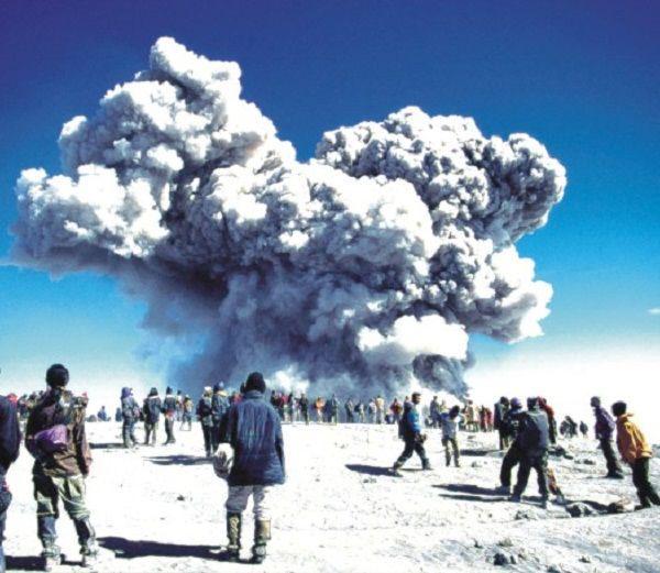 Siaga! Gunung Bromo Bisa Meletus Kapanpun