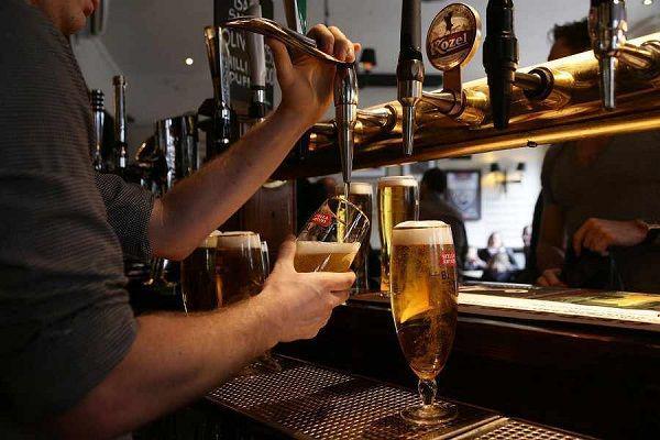 12 "Kebaikan" yang Kamu Dapatkan Jika Gemar Mengkonsumsi Alkohol