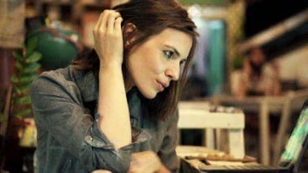 Ini Dia 10 Cara Mergokin Cewek yang Lagi Nonton Bokep!