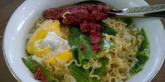 Meski Aku Jadi Merasa Berdosa, Tapi 13 Makanan Ini Selalu Berhasil Menggoyahkan Iman