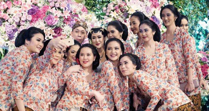 10 hal unik yang bakal kamu jumpai saat datang ke pernikahan orang indonesia