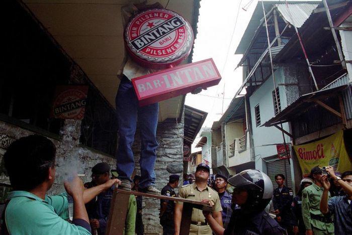 Dijaga Anak Macan, Lokalisasi Kalijodo Susah Dimusnahkan!