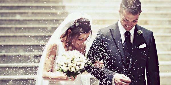 Kamu Masuk Tim Mana: Nikah di Usia 20-an atau 30-an?