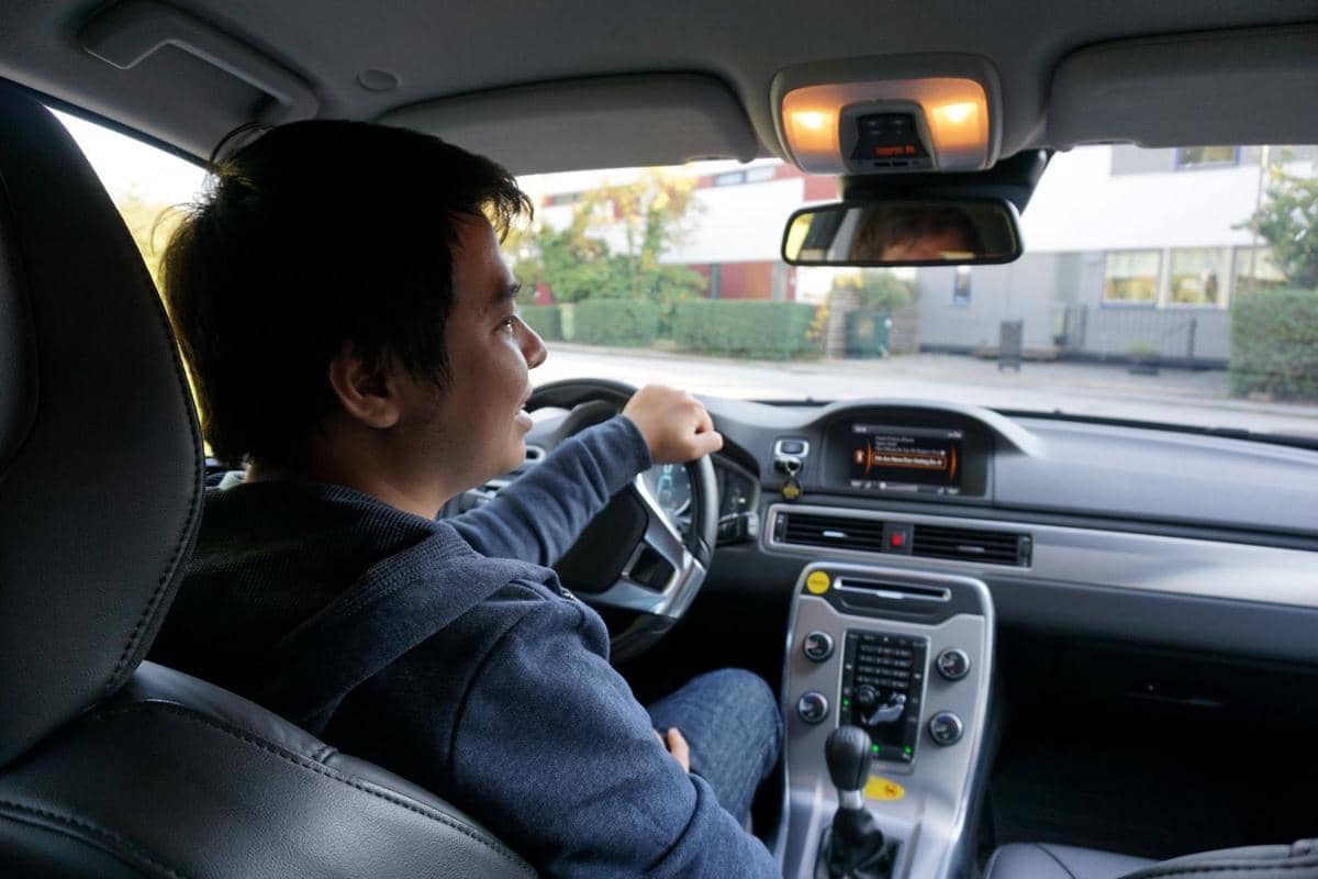 3 Kebiasaan Saat Nyetir Ini Bisa Memicu Kecelakaan