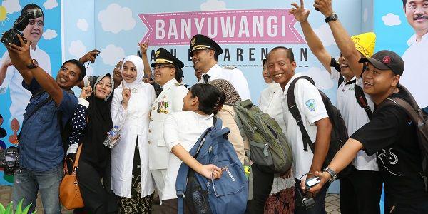 Pasca Pelantikan, Anas Langsung Makan Bareng Masyarakat Banyuwangi di Rumah Dinasnya
