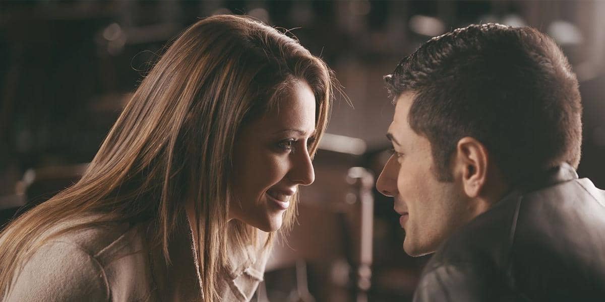 Laki-Laki Ini Mati-Matian Mengejar Wanita Pujaannya, Simak Reaksi Sang Pujaan Hati!