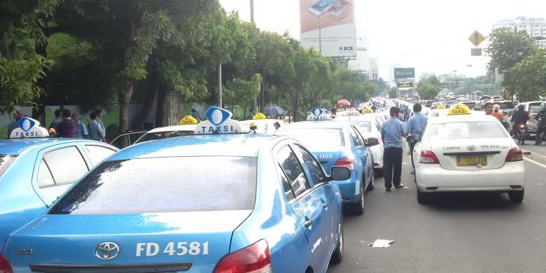 Kembalikan Kepercayaan Penumpang, Blue Bird Buka Layanan Taksi Gratis 24 Jam