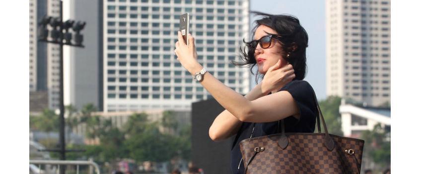 Kenapa Sih Generasi Sekarang Suka Banget Selfie? Ini Jawabannya!