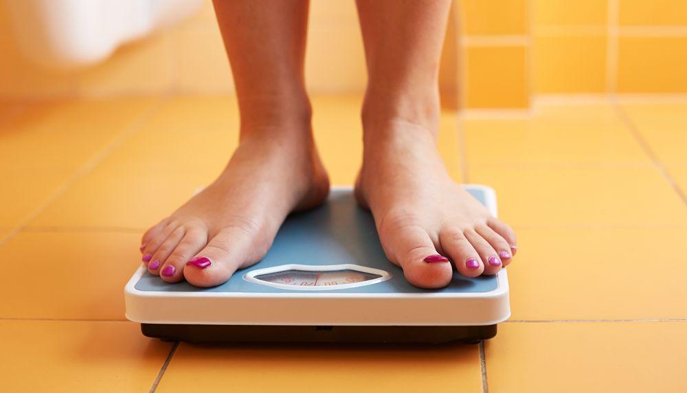 Yakin Berat Badanmu Akurat? Ini 11 Kesalahan yang Sering Dilakukan Saat Timbang Badan!