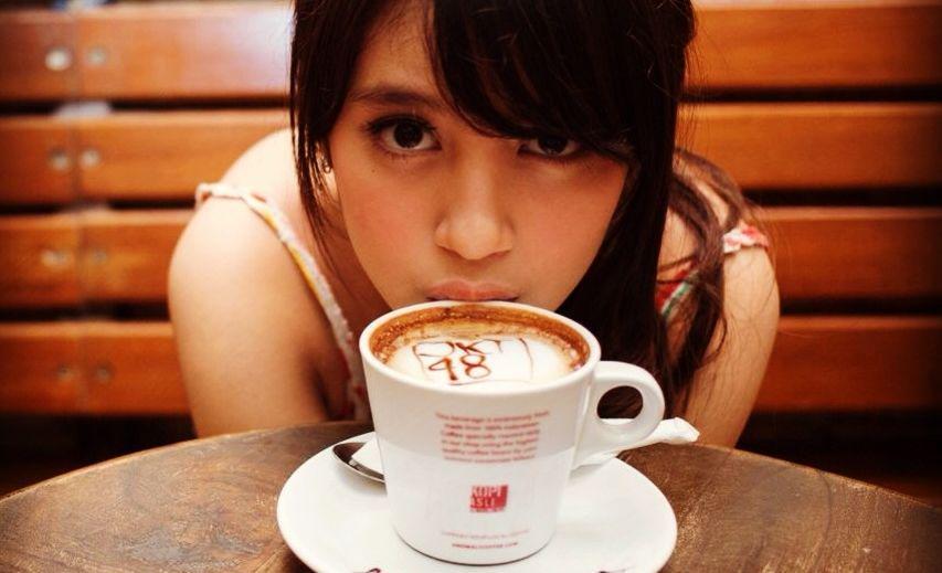 Orang Indonesia Doyan Banget Minum Kopi, Ini Alasannya!