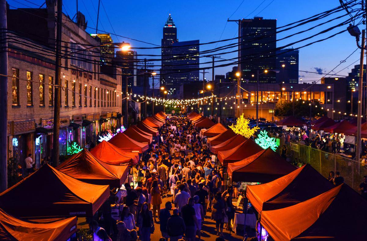 nightmarketcle.com
