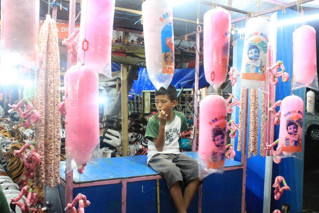 Nostalgia Main di Pasar Malam yang Pasti Bikin Kamu Senyum-senyum Sendiri