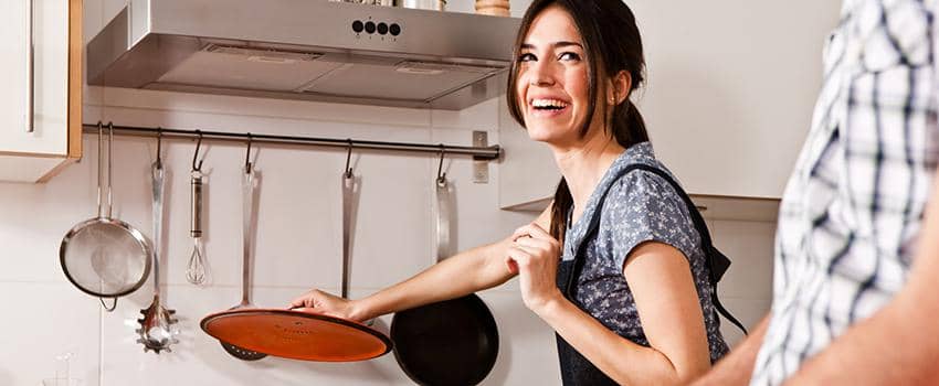 Setiap Cewek yang Malas Masuk Dapur Pasti Pernah Mencantumkan 1 dari 10 Alasan Ini