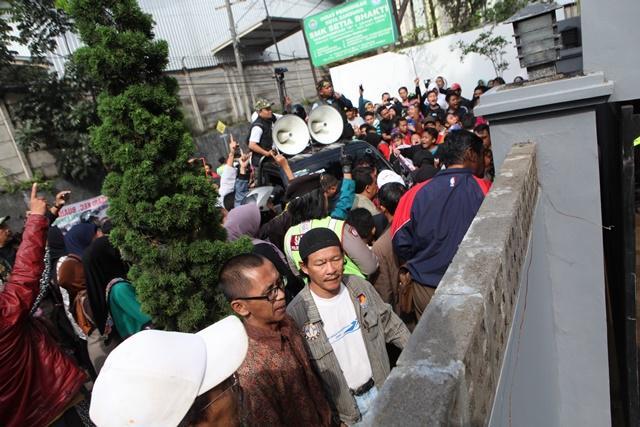 Ormas Berlabel Agama Peras Gereja di Bandung Senilai Rp 200 Juta
