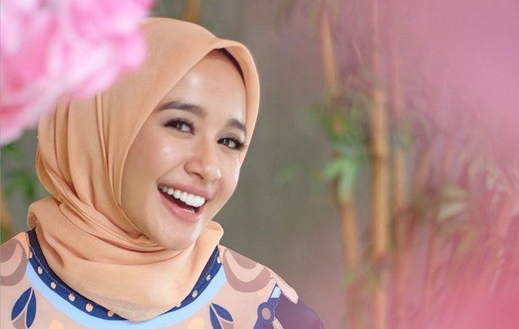 9 Cara Gokil Menjawab Pertanyaan "Kapan Kawin?" Saat Lebaran Nanti