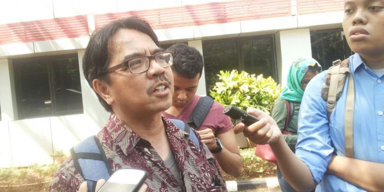 Dosen UI Ade Armando Diperiksa Polisi Karena Diduga Menistakan Agama