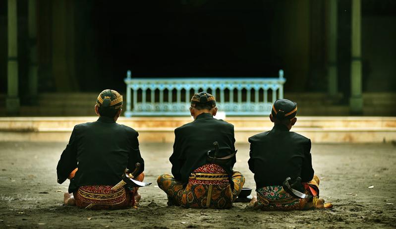 Jangan Anggap Remeh, 11 Mitos Jawa Ini Ternyata Masuk Akal!