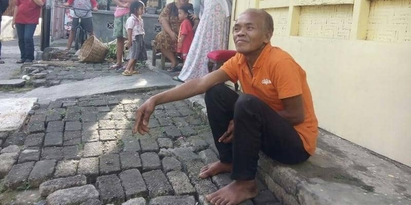 Pria Ini Pulang ke Rumah Setelah 1 Tahun yang Lalu Dikubur, Kok Bisa?