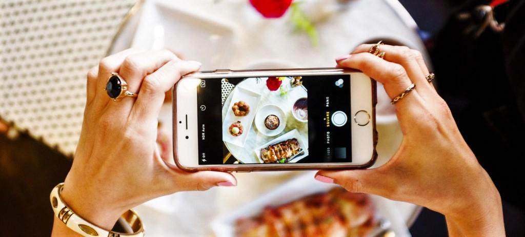Suka Posting Foto Makanan? Hati-hati, Itu Salah Satu Tanda Gangguan Kejiwaan