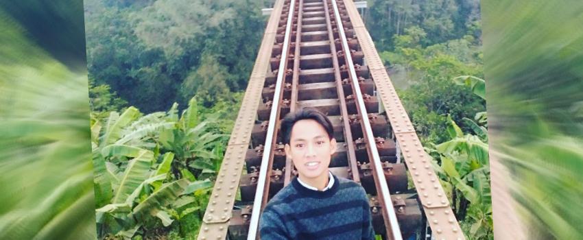 Pria Asal Malang Ini Bersembunyi Di Bawah Rel Saat Kereta Lewat dan Selamat!