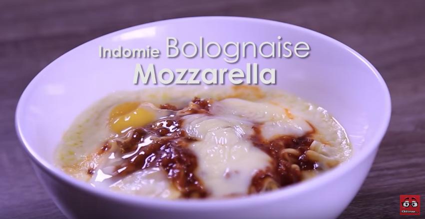 Melumer! Contek 5 Langkah Seru Bikin Indomie Bolognaise Mozzarella