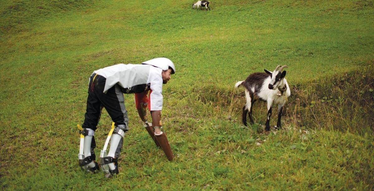 Hidup Sebagai Kambing di Pegunungan, Pria Ini Justru Mendapat Hadiah Nobel