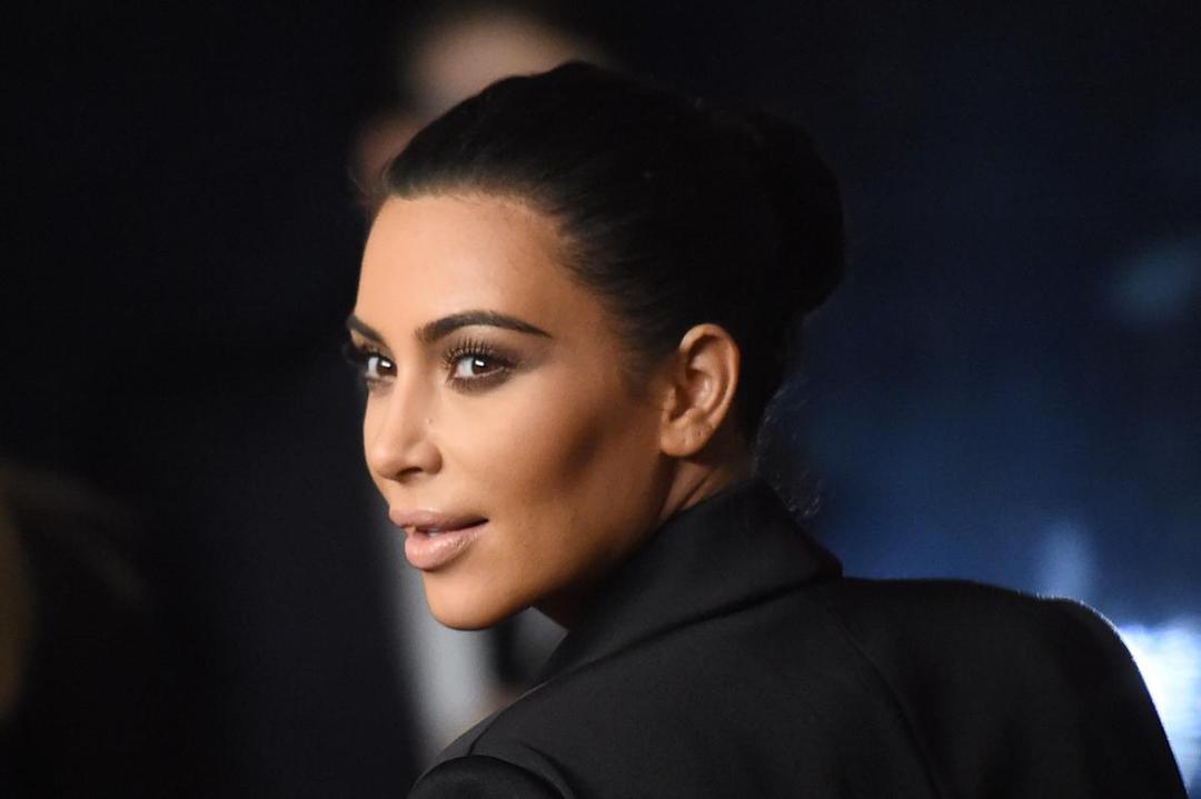 Kim Kardashian Dirampok Polisi Gadungan, Jutaan Euro Raib!