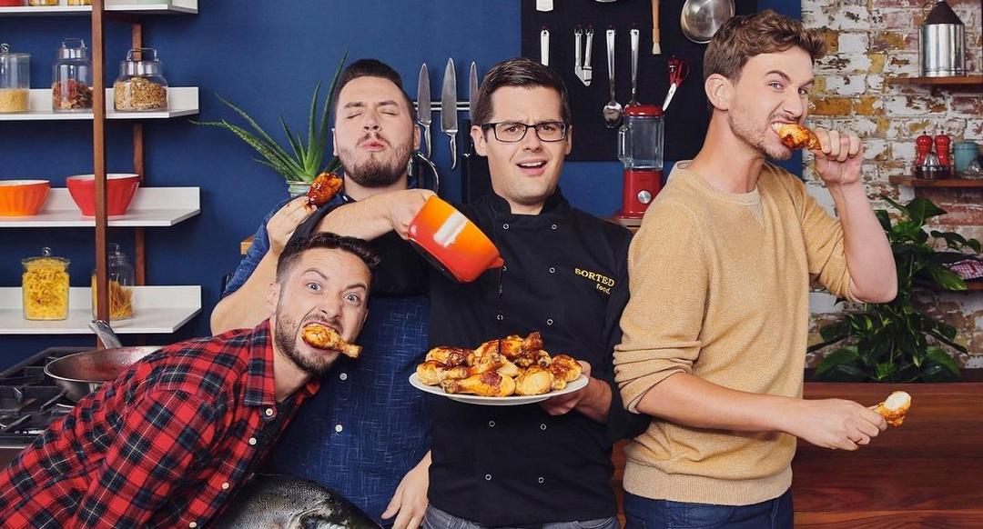 Gak Perlu Kursus, Kamu Bisa Jago Masak dengan Menonton 7 Food Youtuber Ini!